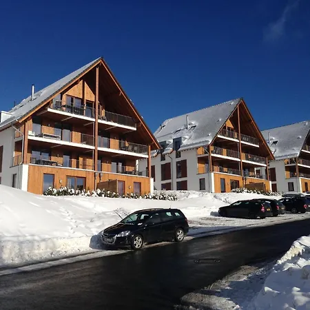 Spacious, Modern Apartment, Ten Minutes Walk From The Centre アパート *